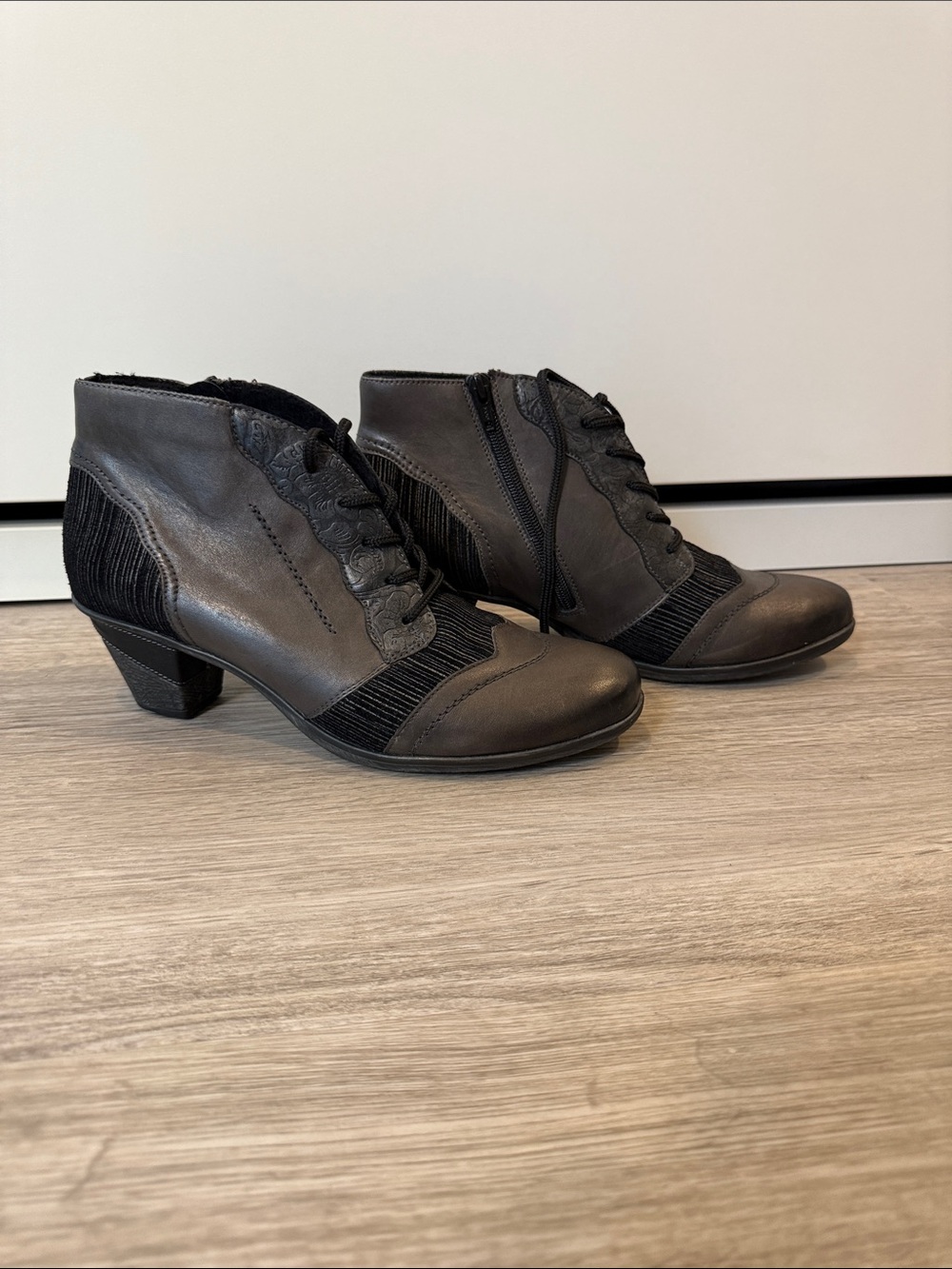 Remonte Women's Black Ankle Booties with Low Heel